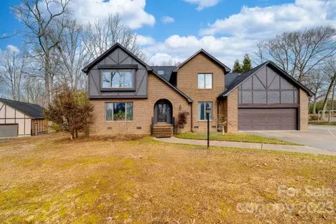 100 Gold Dust Ct, Kings Mountain, NC 28086