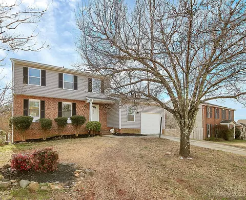 2906 Old House Cir, Matthews, NC 28105