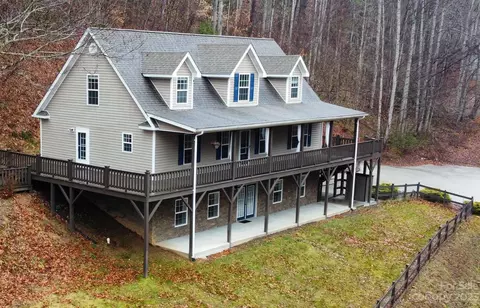 151 Hopper Cv, Waynesville, NC 28786