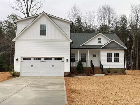 610 Montana Dr, Gastonia, NC 28056