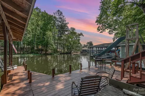 17672 Randalls Ferry Rd # A, Norwood, NC 28128