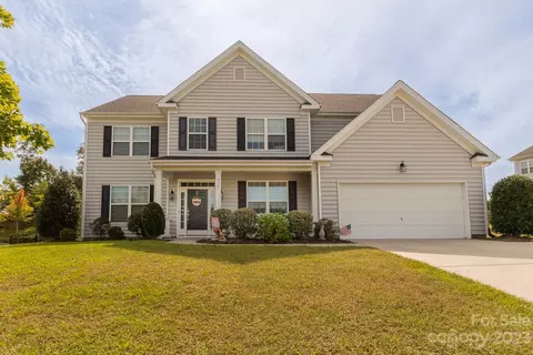 4357 Bridge Pointe Dr, Harrisburg, NC 28075