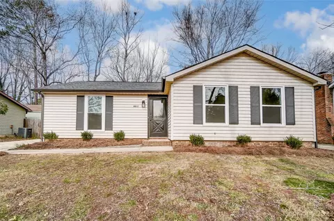6017 Sunset Chase Ln, Charlotte, NC 28212