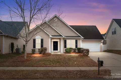 8333 Knapp Ct, Locust, NC 28097