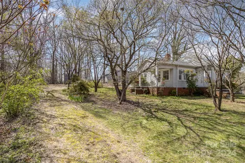 Exterior - 400 E 27th St, Kannapolis, NC 28083 photo 7 of 8