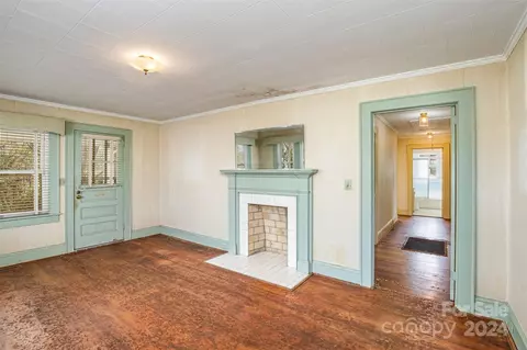 Living - 400 E 27th St, Kannapolis, NC 28083 photo 1 of 2