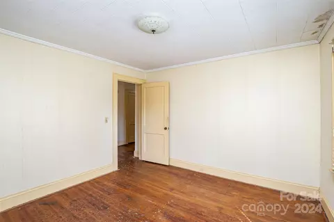 Bedroom - 400 E 27th St, Kannapolis, NC 28083 photo 3 of 3