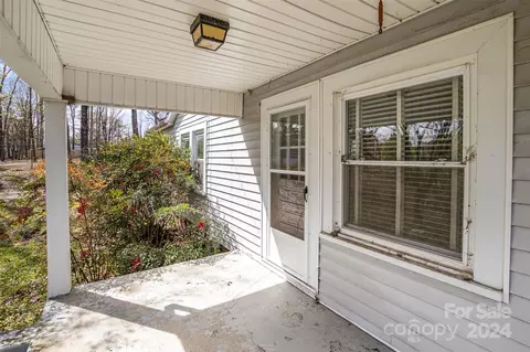 Exterior - 400 E 27th St, Kannapolis, NC 28083 photo 4 of 8