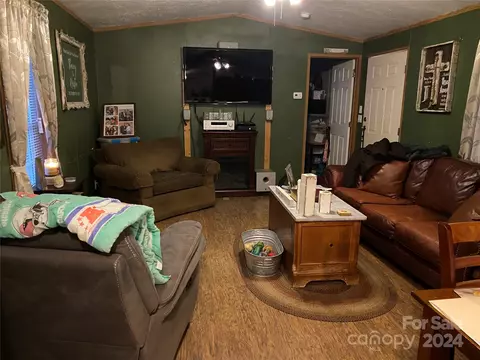 Living - 363 Reavis Rd, Harmony, NC 28634 photo 1 of 1