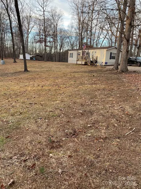 Exterior - 363 Reavis Rd, Harmony, NC 28634 photo 7 of 27