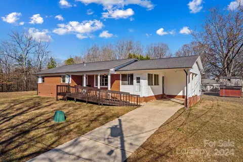 208 W 19th St, Kannapolis, NC 28081
