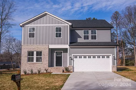 252 Hudson Dr, Harrisburg, NC 28075