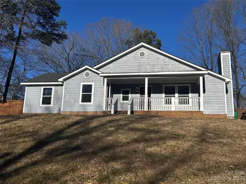 1918 Teddington Dr, Charlotte, NC 28214