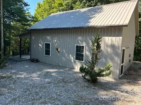 639 Clear Branch Dr, Millers Creek, NC 28651