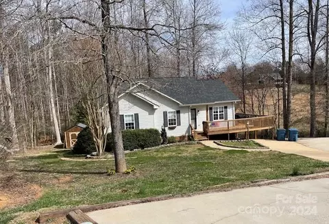 1510 Carlin Dr, Conover, NC 28613