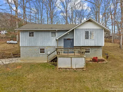 314 Moody Ridge Rd, Clyde, NC 28721 photo 3