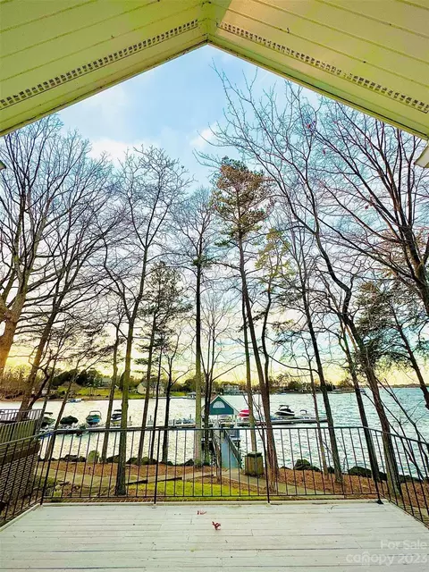 20613 Cutter Ct, Cornelius, NC 28031 photo 25