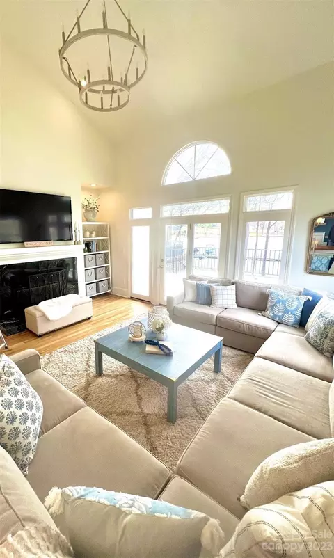 20613 Cutter Ct, Cornelius, NC 28031 photo 8