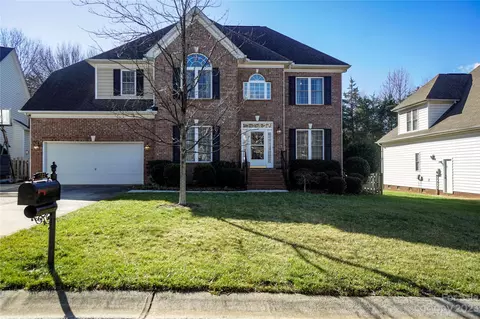 8922 Whittingham Dr, Waxhaw, NC 28173