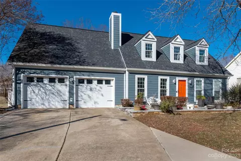 11613 Bowsby Ct, Charlotte, NC 28215