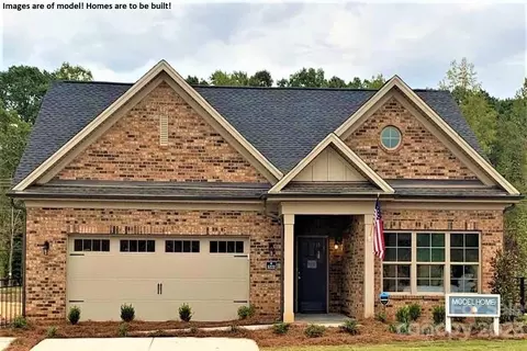 600 Piazza 27 Pl #27, Gastonia, NC 28056