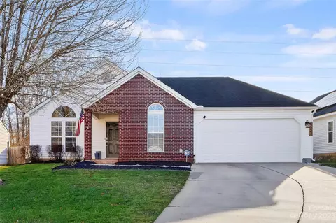 9924 Peppermint Ln, Charlotte, NC 28215