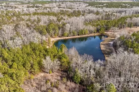 176 Fletcher Dr, Kershaw, SC 29067