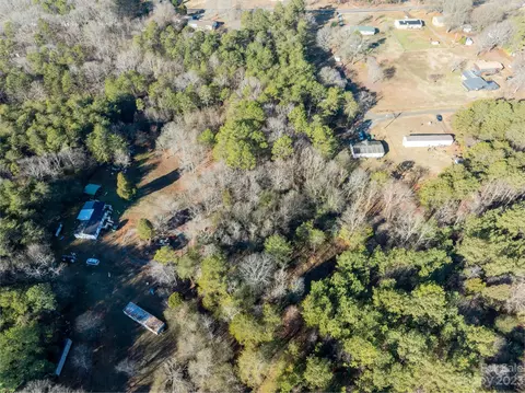 000 Lockhart Ln, Statesville, NC 28677