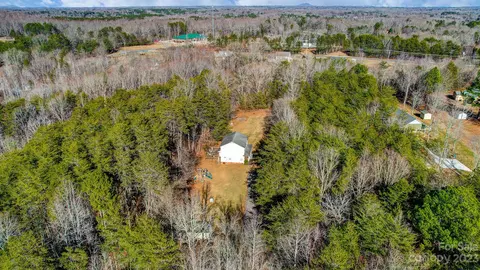 308 Walter Holland Dr, Gastonia, NC 28052