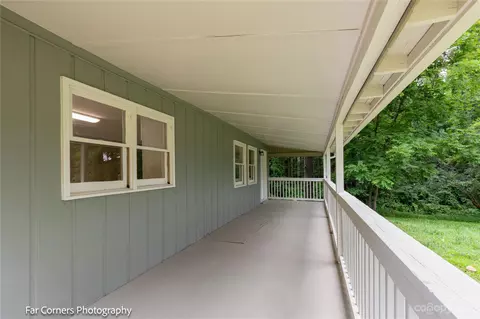 2 Selma Cir, Flat Rock, NC 28731 photo 2