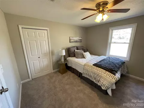 2 Selma Cir, Flat Rock, NC 28731 photo 10