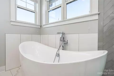 3780 10th Ne St NE, Hickory, NC 28601 photo 25