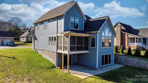 3780 10th Ne St NE, Hickory, NC 28601 photo 36