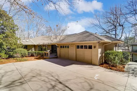 14 Oakwood Ln, Lake Wylie, SC 29710