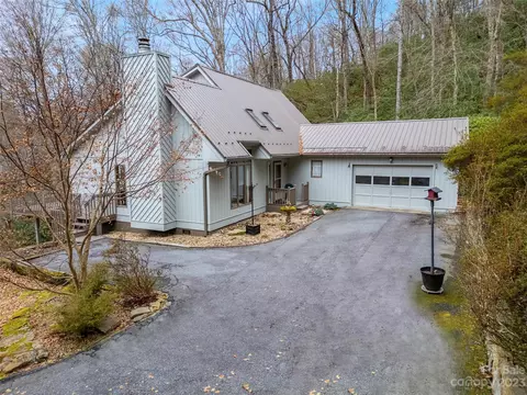 890 Glen Cannon Dr, Pisgah Forest, NC 28768