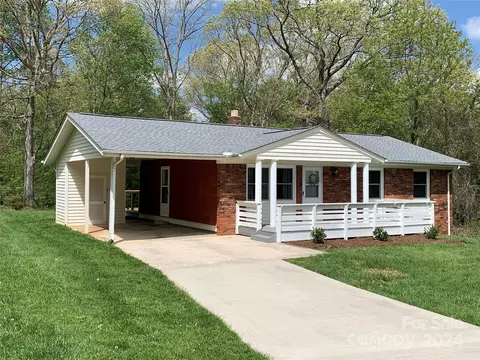 223 Bent Creek Ranch Rd, Asheville, NC 28806