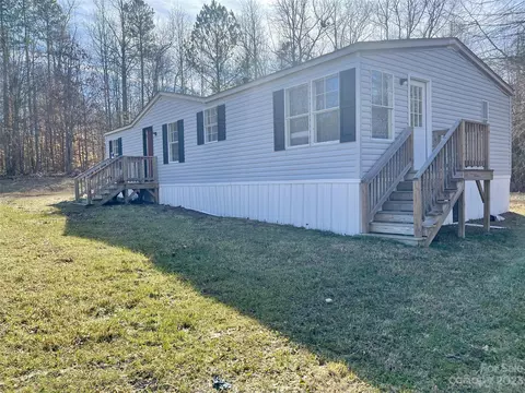 135 Ayers Rd, Grover, NC 28073 photo 7