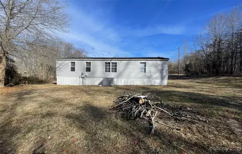 135 Ayers Rd, Grover, NC 28073 photo 16