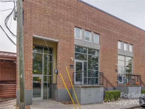 909 Westmere St, Charlotte, NC 28208