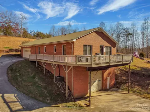 331 Cobblestone Ln, Ferguson, NC 28624 photo 7