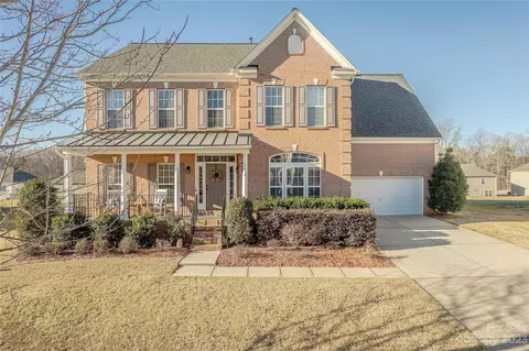 132 Pecan Hills Dr, Mooresville, NC 28115