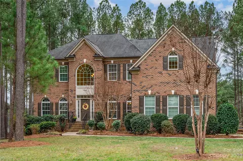432 Woodward Ridge Dr, Mount Holly, NC 28120