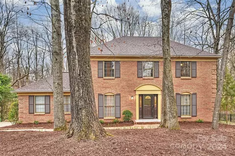 7010 Pleasant Dr, Charlotte, NC 28211