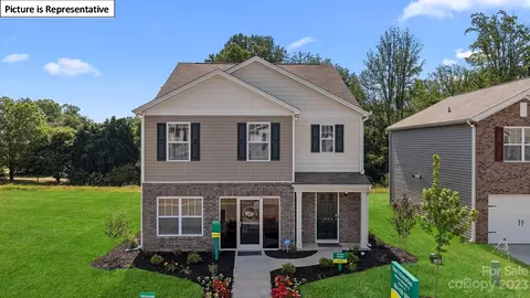 2205 Lilium Dr, Charlotte, NC 28216