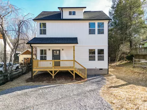115 Craggy St, Black Mountain, NC 28711