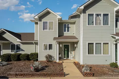 3370 White Oak E-2 Ct #E-2, Claremont, NC 28610