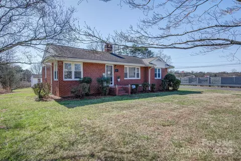 1817 Burt Ave, Gastonia, NC 28054
