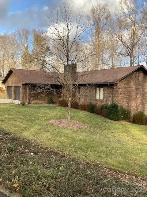 110 Forest Drive Ext, Wilkesboro, NC 28697