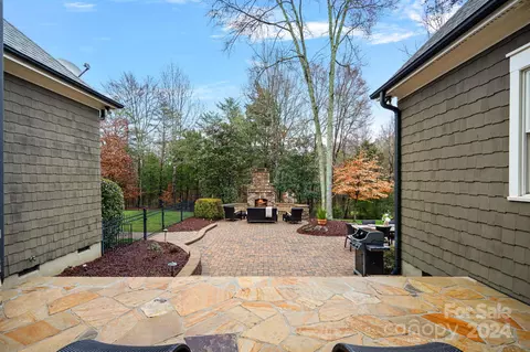 Exterior - 13528 Evening Primrose Dr, Davidson, NC 28036 photo 8 of 12