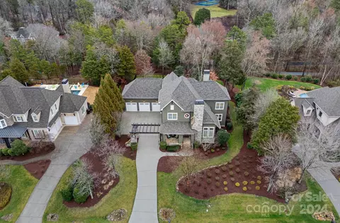 Exterior - 13528 Evening Primrose Dr, Davidson, NC 28036 photo 12 of 12